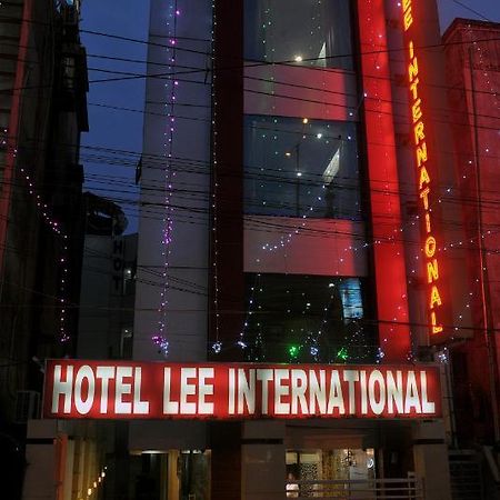 Hotel Lee International Kolkata Exterior photo