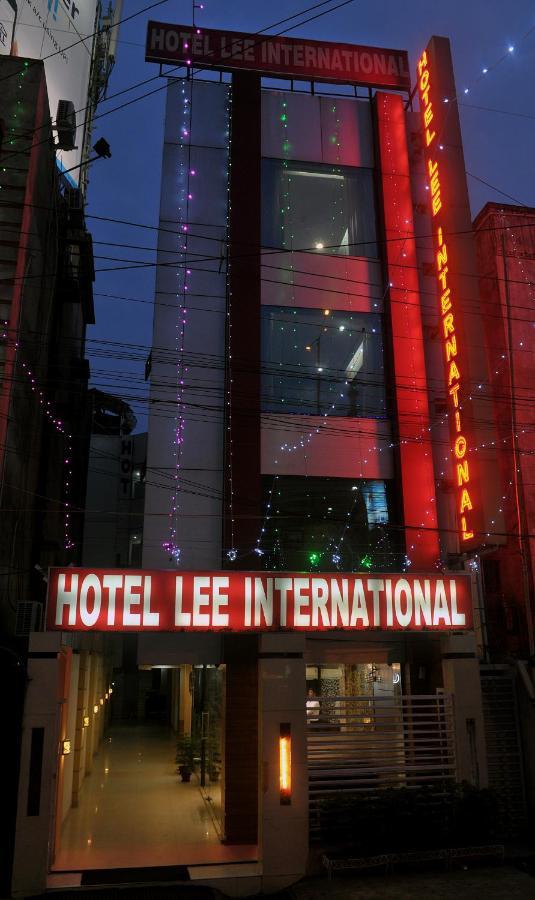 Hotel Lee International Kolkata Exterior photo