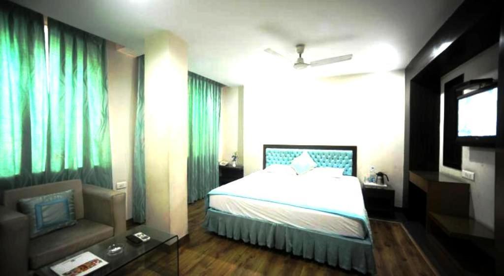 Hotel Lee International Kolkata Exterior photo