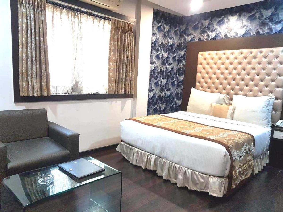 Hotel Lee International Kolkata Exterior photo