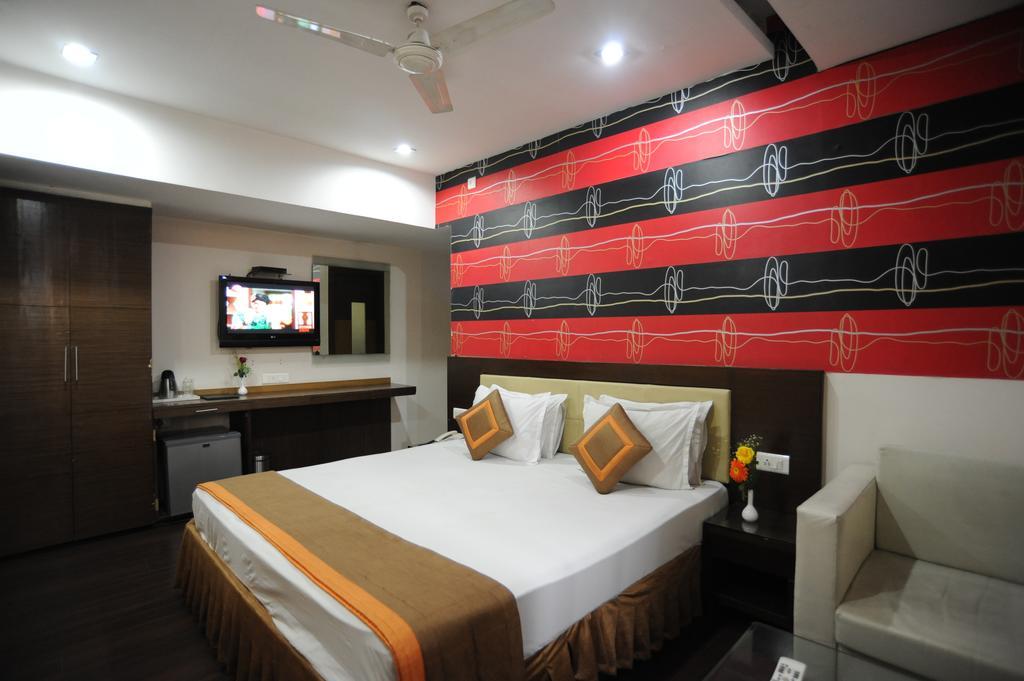Hotel Lee International Kolkata Exterior photo
